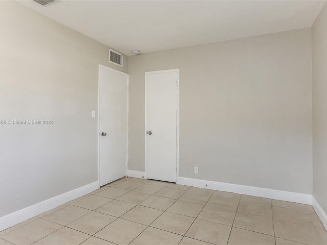 Home for rent at 1000 Arizona Ave - photo 5107453