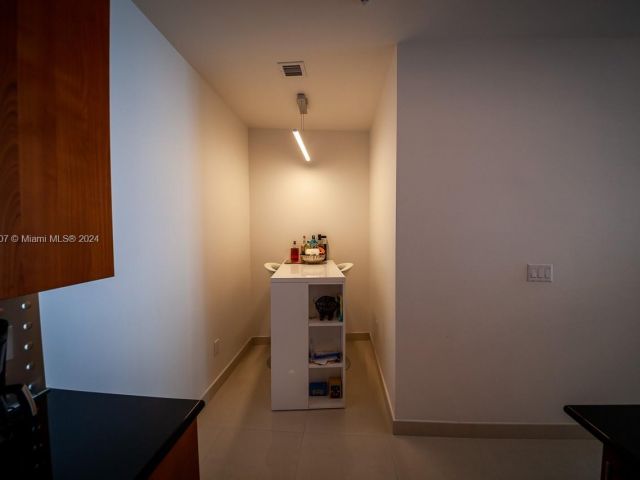 Apartment for rent  Unit #5504 - photo 5110279