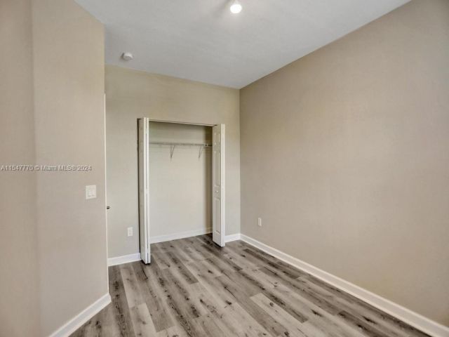 Home for rent at 8925 NW 102nd Ct 8925 - photo 5349514