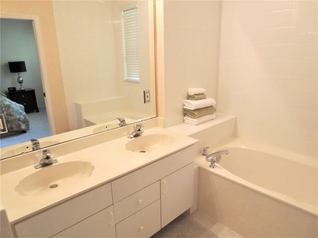 Home for rent at 1900 Oceanwalk Ln 104 - photo 5121410
