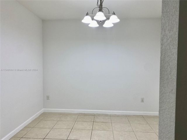 Home for rent at 10281 NW 32nd Ter 10281 - photo 5250521
