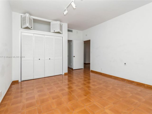 Apartment for sale  Unit #D105 - photo 5119978
