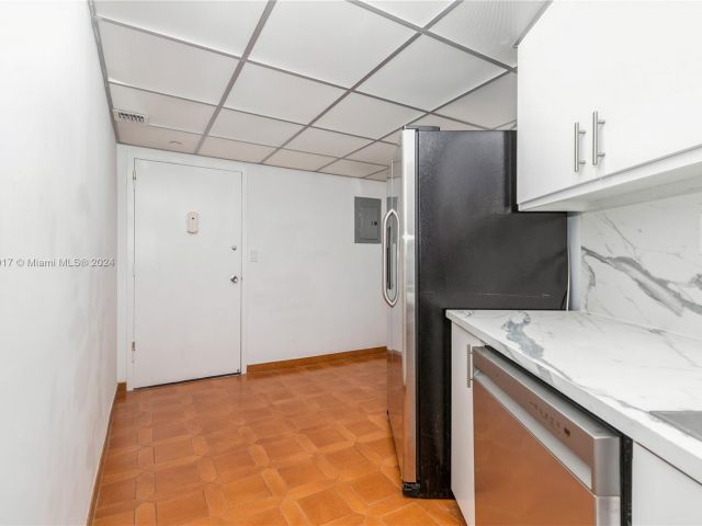 Apartment for sale  Unit #D105 - photo 5119985