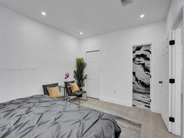 Home for rent at 759 NE 127th St 0 - photo 5132792
