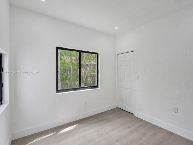 Home for rent at 759 NE 127th St 0 - photo 5132798