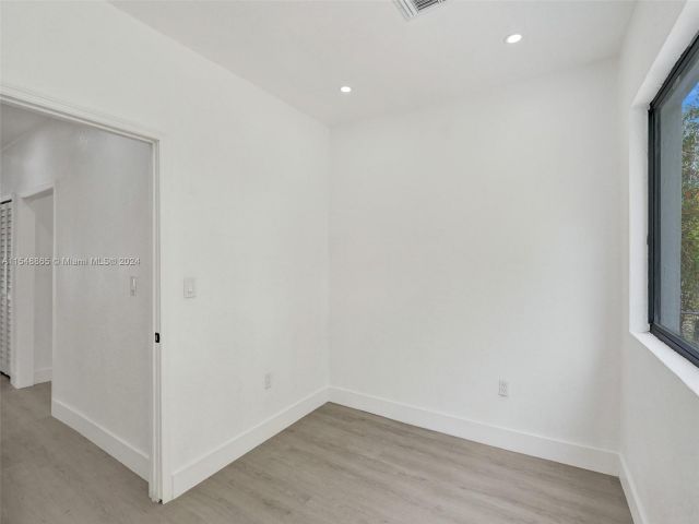 Home for rent at 759 NE 127th St 0 - photo 5132800
