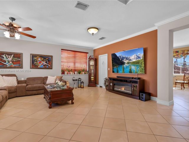 Home for sale at 16206 SW 52nd Ter - photo 5130389