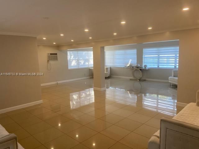 Home for sale at 3129 Hollywood Blvd - photo 5130082