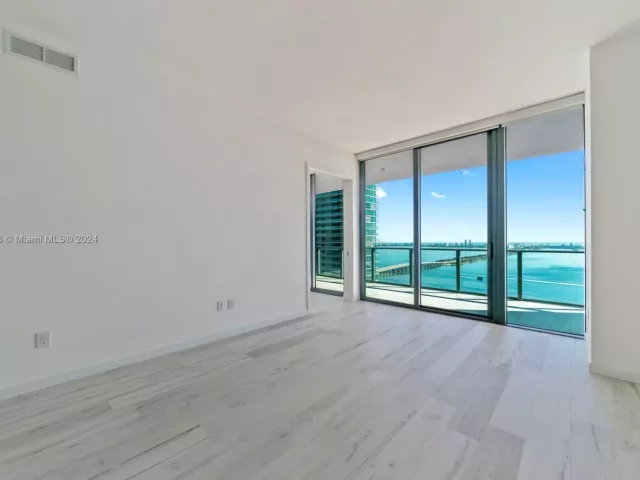 1-bedroom condo for sale in Miami - 480 NE 31st St 2202 - MondialRealty