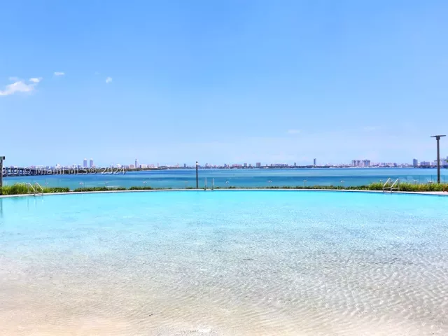 1-bedroom condo for sale in Miami - 480 NE 31st St 2202 - MondialRealty