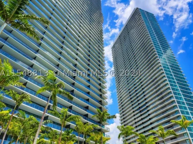 1-bedroom condo for sale in Miami - 480 NE 31st St 2202 - MondialRealty