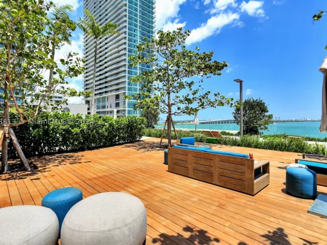 1-bedroom condo for sale in Miami - 480 NE 31st St 2202 - MondialRealty