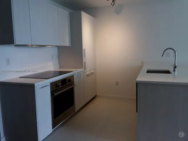 1-bedroom condo for sale in Miami - 501 NE 31st St 3003 - MondialRealty