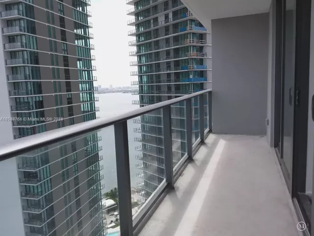 1-bedroom condo for sale in Miami - 501 NE 31st St 3003 - MondialRealty