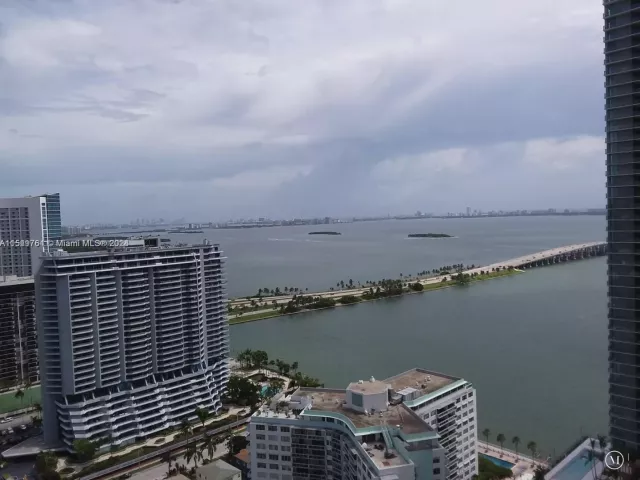 1-bedroom condo for sale in Miami - 501 NE 31st St 3003 - MondialRealty