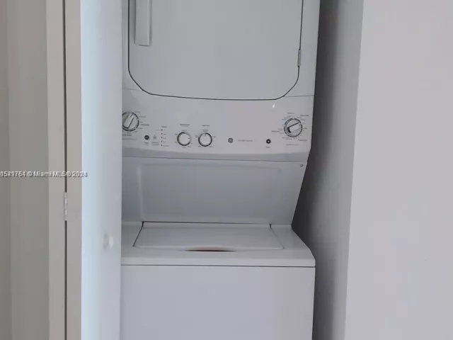 1-bedroom condo for sale in Miami - 501 NE 31st St 3003 - MondialRealty