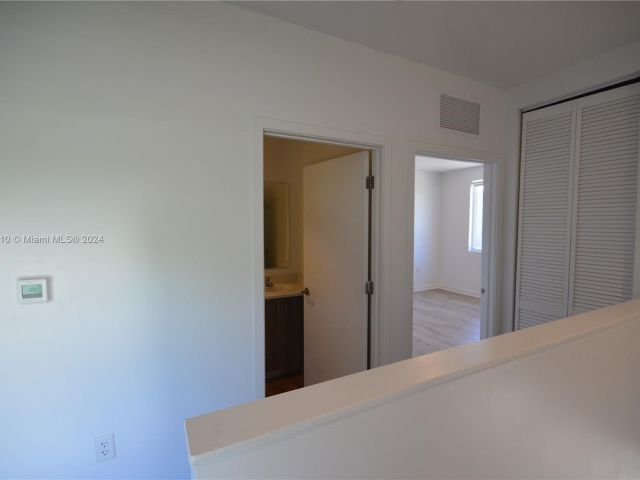 Home for rent at 170 NW 158th St 11 - photo 5131219