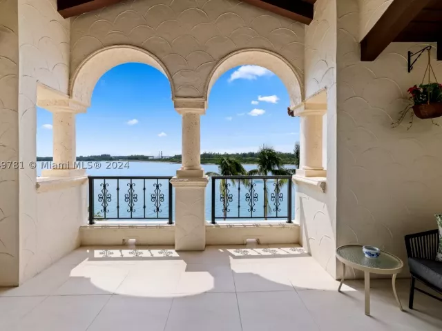 3-bedroom condo for rent in Miami Beach - 2442 Fisher Island Dr 5402 - MondialRealty