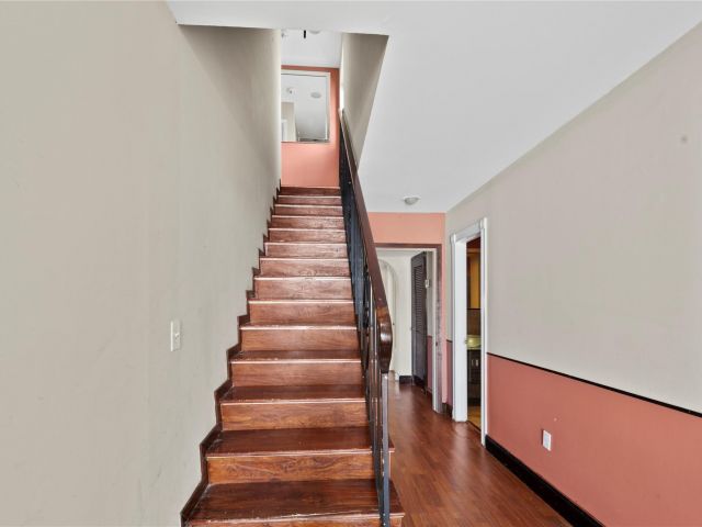 Home for sale at 7811 Carlyle Ave - photo 5135116