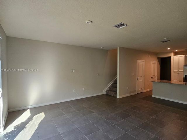 Home for rent at 10824 SW 232nd Ter . - photo 5143627