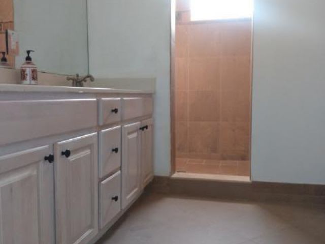 Home for rent at 3230 NE 6th St 6 - photo 5145102