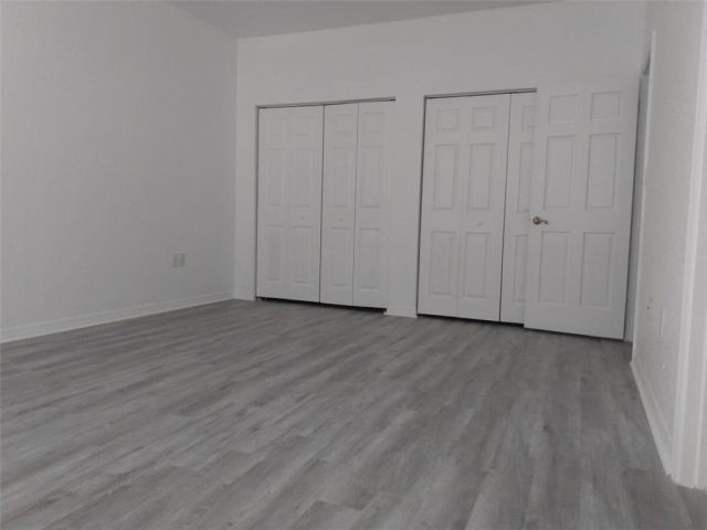 Home for rent at 3230 NE 6th St 6 - photo 5145105