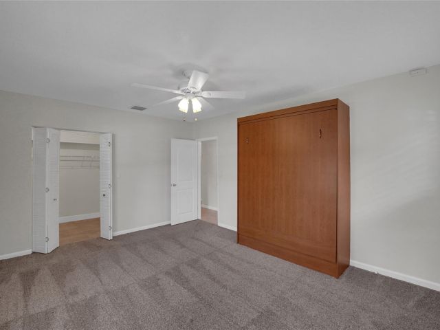Home for rent at 2725 SE 5th Ct - photo 5145079