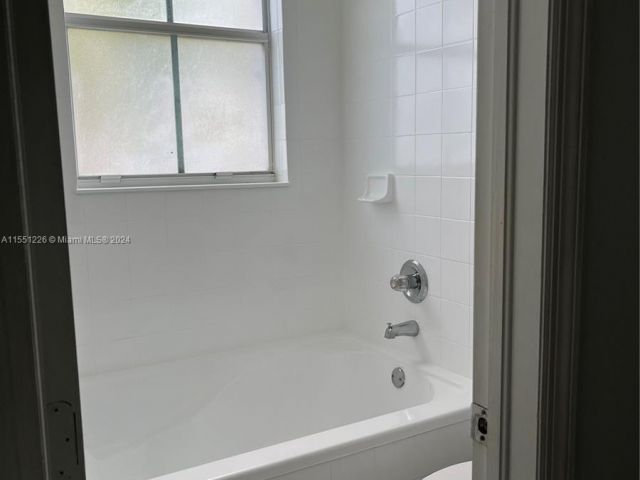 Home for rent at 10947 NW 79th St . - photo 5143282