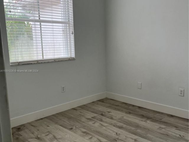 Home for rent at 10947 NW 79th St . - photo 5143287