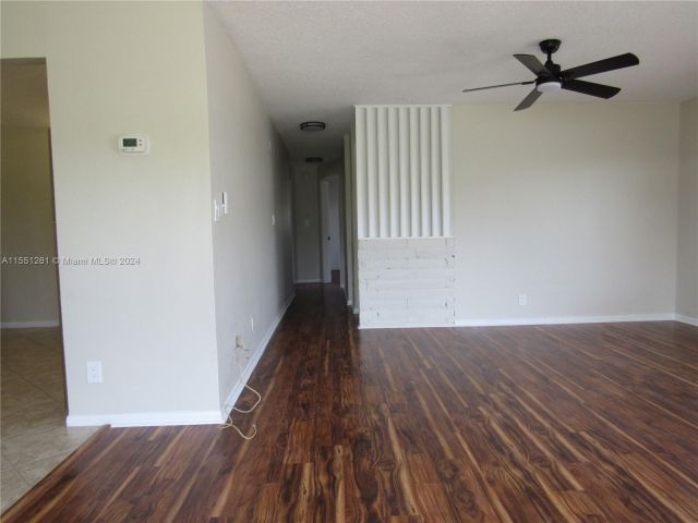 Home for rent at 381 NE 28th Ter - photo 5139913