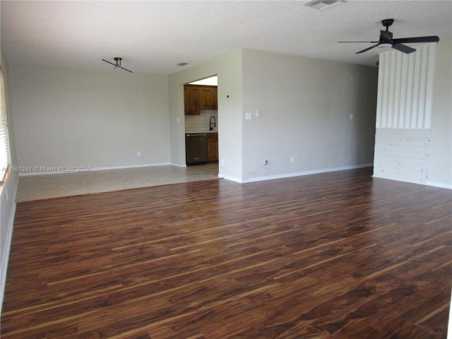 Home for rent at 381 NE 28th Ter - photo 5139918