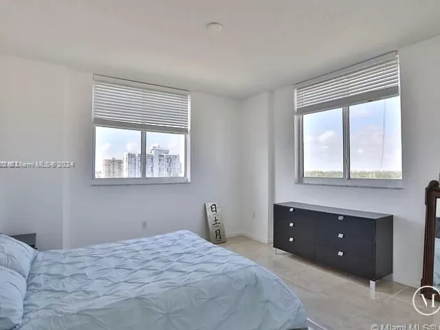 Apartment for rent  Unit #1018 - photo 5140394