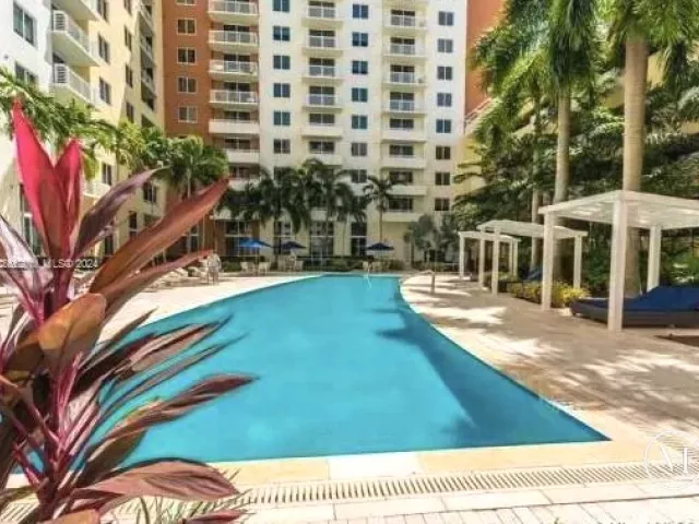 Apartment for rent  Unit #1018 - photo 5140400