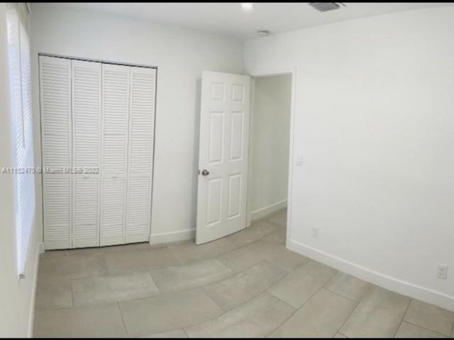 Home for rent at 609 SW 10th Street - photo 5143099