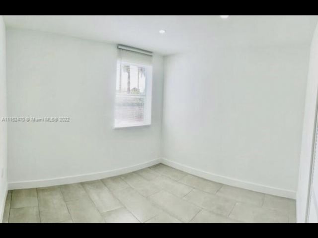 Home for rent at 609 SW 10th Street - photo 5143111
