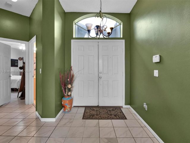 Home for sale at 2660 SE 4th Pl - photo 5148699