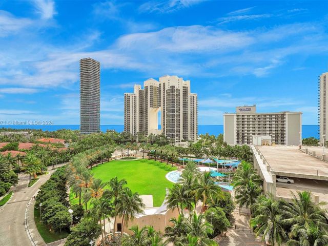 Apartment for sale  Unit #1001 - photo 5719240