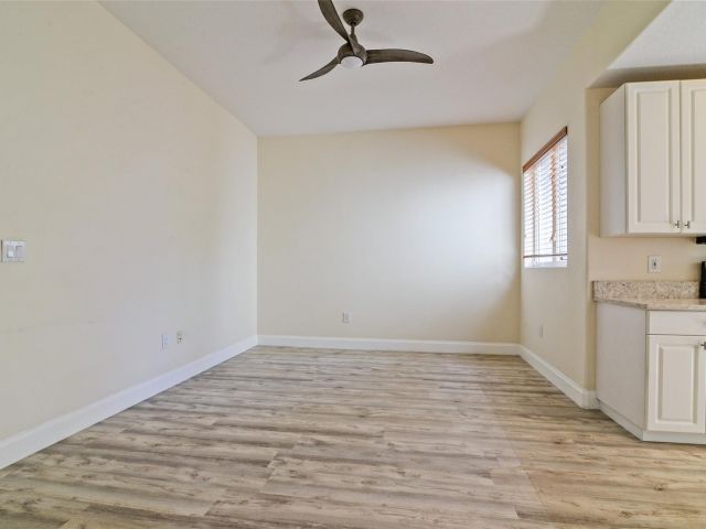 Home for rent at 20970 NE 30th Pl 20970 - photo 5169063