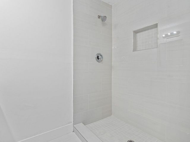 Home for sale at 1630 NW 14th Street - photo 5167488