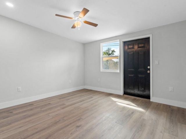 Home for sale at 1630 NW 14th Street - photo 5167495