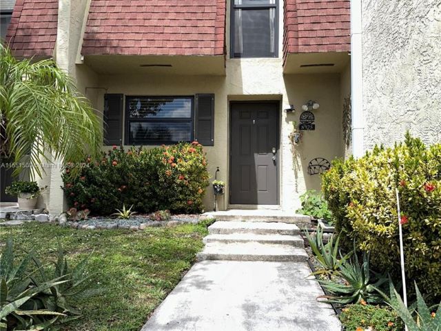 Home for rent at 8975 E Palm Tree Ln 8975 - photo 5155123