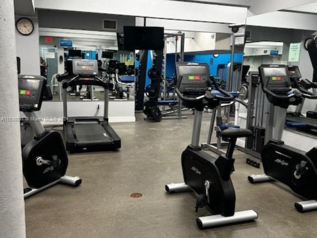 1-bedroom condo for sale in Hallandale Beach - 1904 S Ocean Dr 205 - MondialRealty