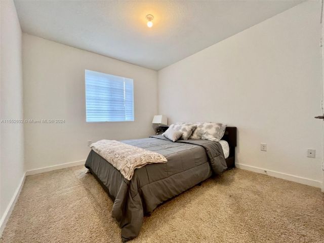 Home for rent at 1385 NW 208th Ter 1385 - photo 5440263