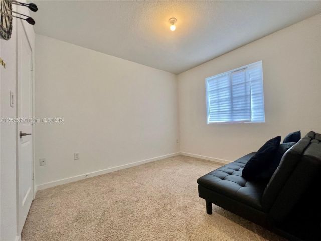 Home for rent at 1385 NW 208th Ter 1385 - photo 5440266