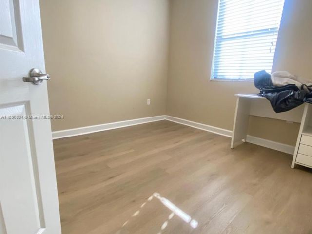 Home for rent at 23620 SW 118th Ave - photo 5152025