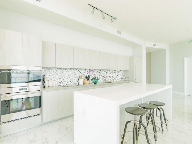 Apartment for sale  Unit #UPH1 - photo 5422023