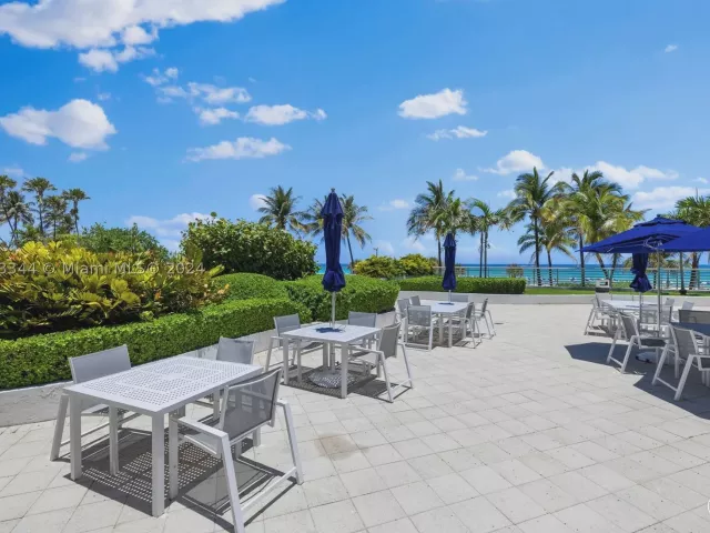 3-bedroom condo for rent in Miami Beach - 5151 Collins Ave 1527 - MondialRealty