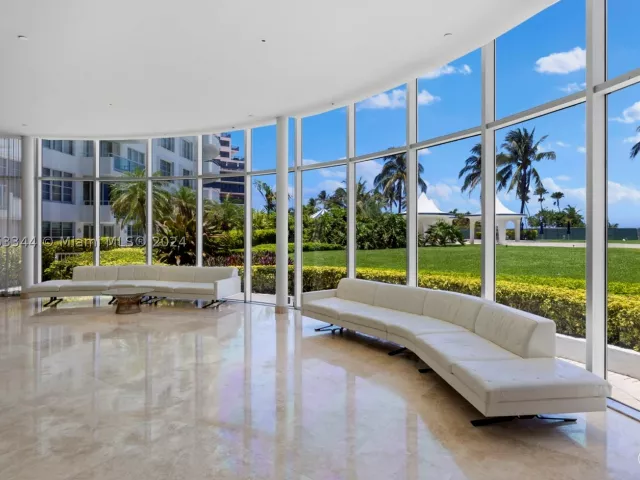 3-bedroom condo for rent in Miami Beach - 5151 Collins Ave 1527 - MondialRealty