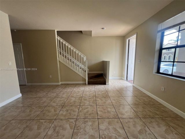 Home for rent at 3213 SE 7th St 3213 - photo 5159070