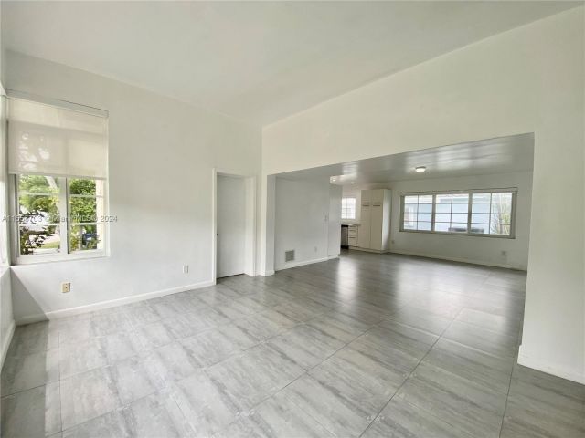 Home for rent at 1201 S Biscayne Point Rd - photo 5159563